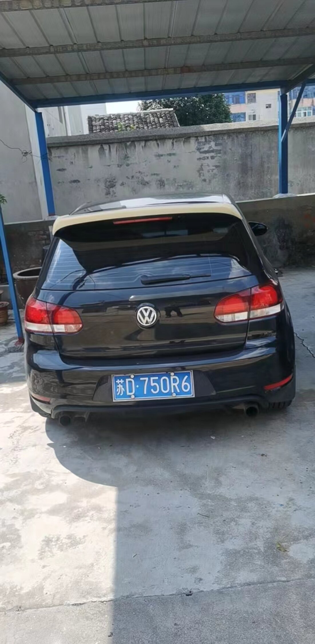 Αεροτομή οροφής Vw Golf 6 (2008-2013) - GTI OSR Style - μαύρη γυαλιστερή - € 114,9 Αεροτομή οροφής Vw Golf 6 (2008-2013) - GTI OSR Style - μαύρη γυαλιστερή