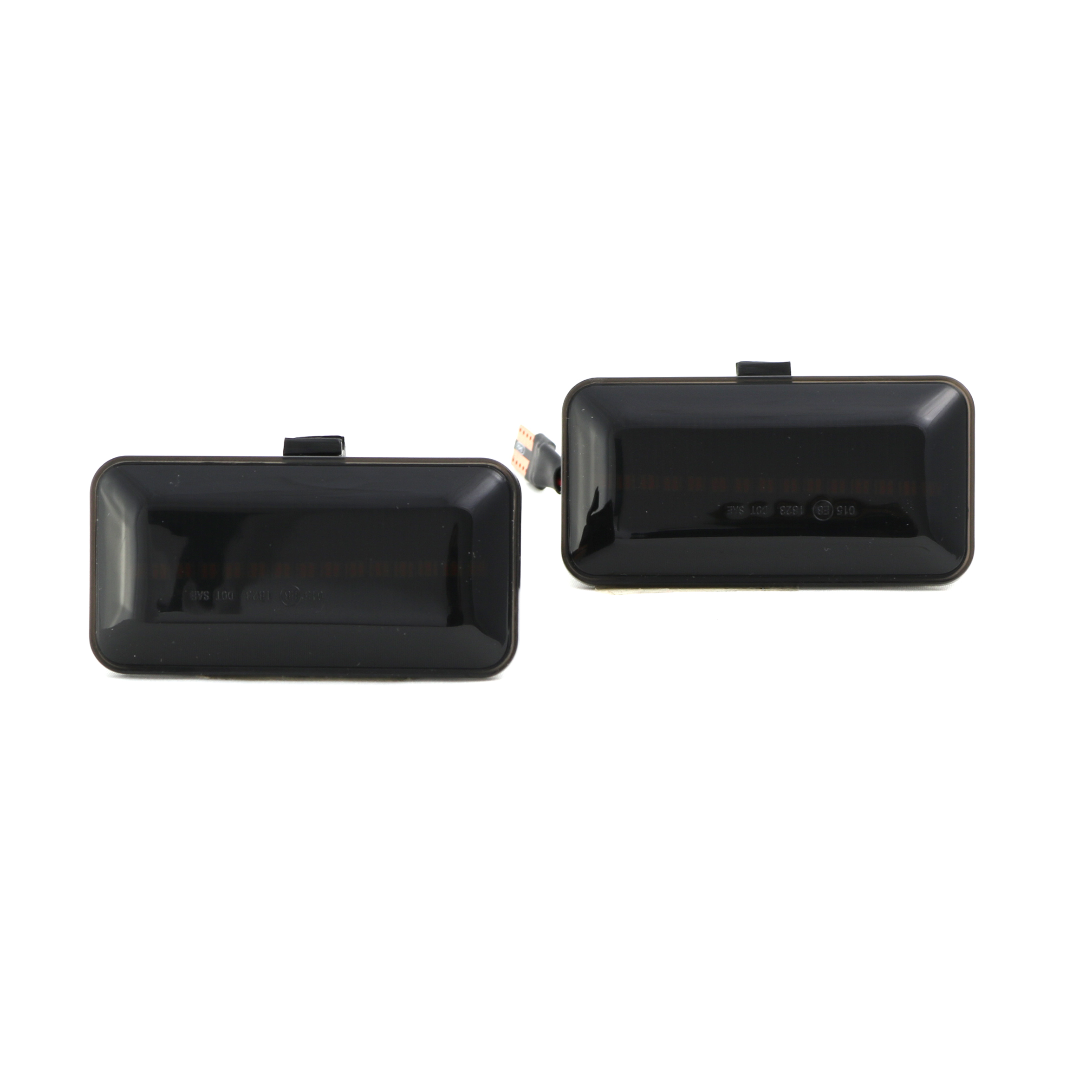 Led φλας φτερού VW Golf 3 / Vento / Passat B4 (1988-1994) - φιμέ με τρεχούμενο φλας - σετ 2τμχ. - € 37,9 Led φλας φτερού VW Golf 3 / Vento / Passat B4 (1988-1994) - φιμέ με τρεχούμενο φλας - σετ 2τμχ.