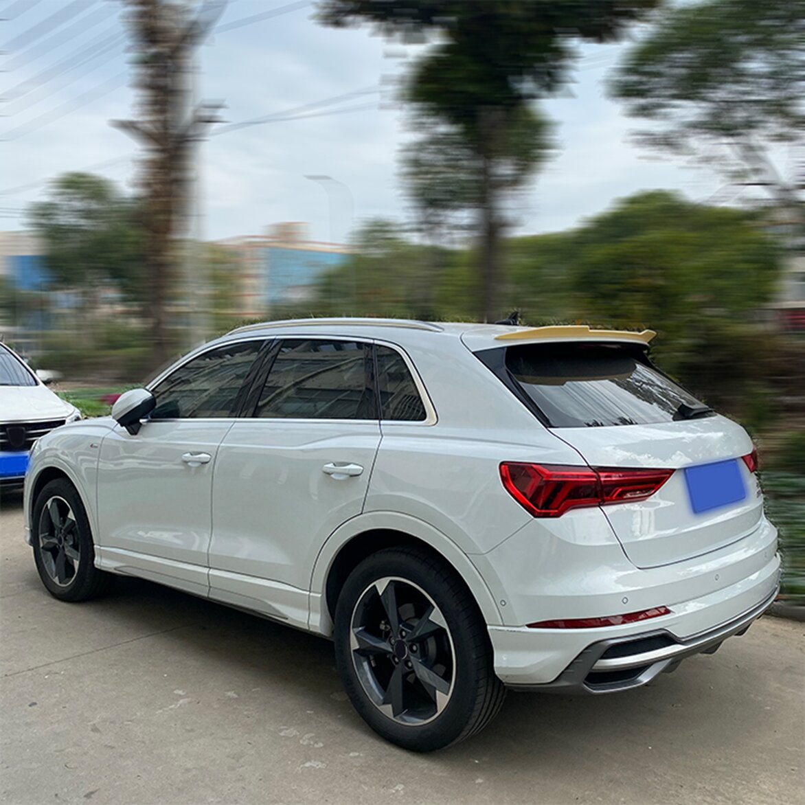 Αεροτομή οροφής Audi Q3 (2019+)- μαύρη γυαλιστερή - € 168,9 Αεροτομή οροφής Audi Q3 (2019+)- μαύρη γυαλιστερή