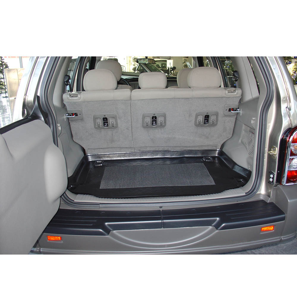 Πατάκι πορτ-μπαγκάζ Jeep Cherokee I (KJ) (2001-2007) - 1τμχ. - € 59,9 Πατάκι πορτ-μπαγκάζ Jeep Cherokee I (KJ) (2001-2007) - 1τμχ.