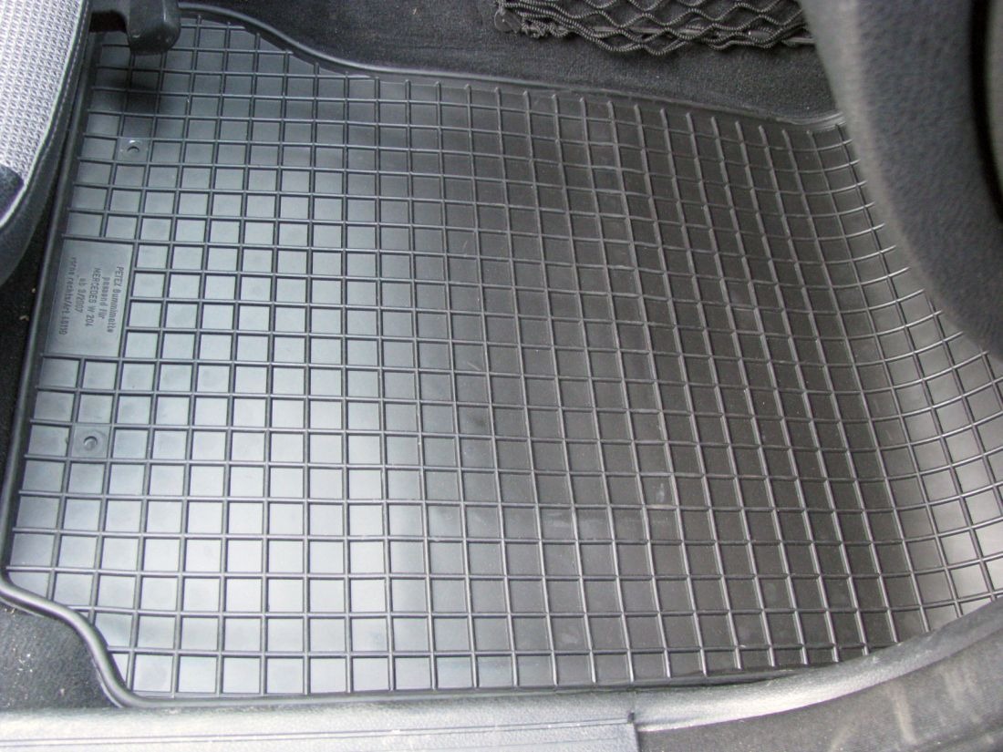 Λαστιχένια πατάκια MERCEDES E-Class W212 (2009-2016) / CLS C218 (2011-2018) - 4τμχ., Petex - € 63,9 Λαστιχένια πατάκια MERCEDES E-Class W212 (2009-2016) / CLS C218 (2011-2018) - 4τμχ., Petex