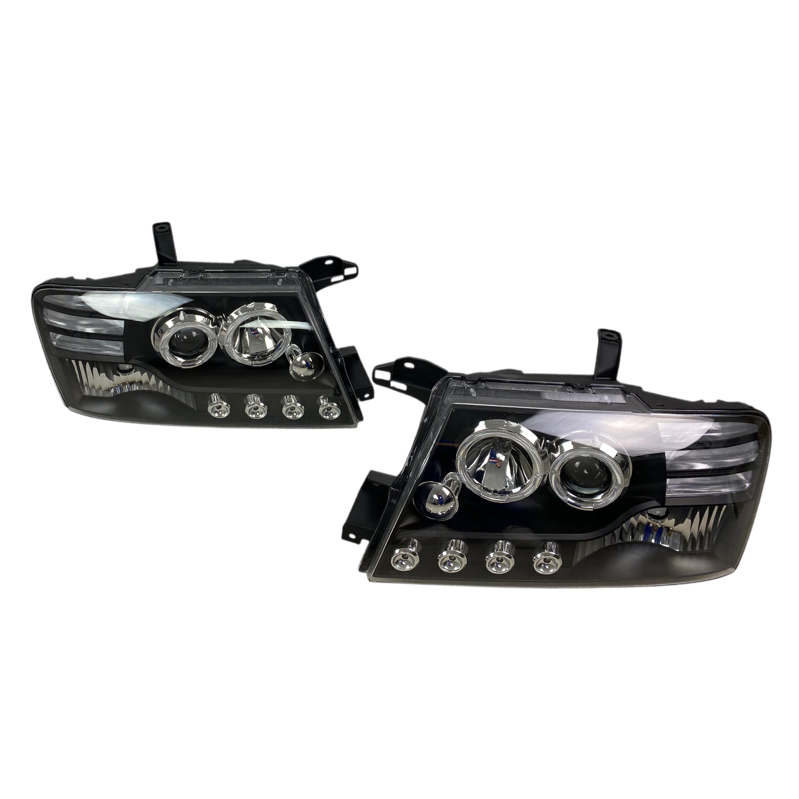 Φανάρια εμπρός Mitsubishi Pajero (2001-2006) angel eyes - μαύρα , με λάμπες (Η1) - σετ 2τμχ. - € 351,9 Φανάρια εμπρός Mitsubishi Pajero (2001-2006) angel eyes - μαύρα , με λάμπες (Η1) - σετ 2τμχ.