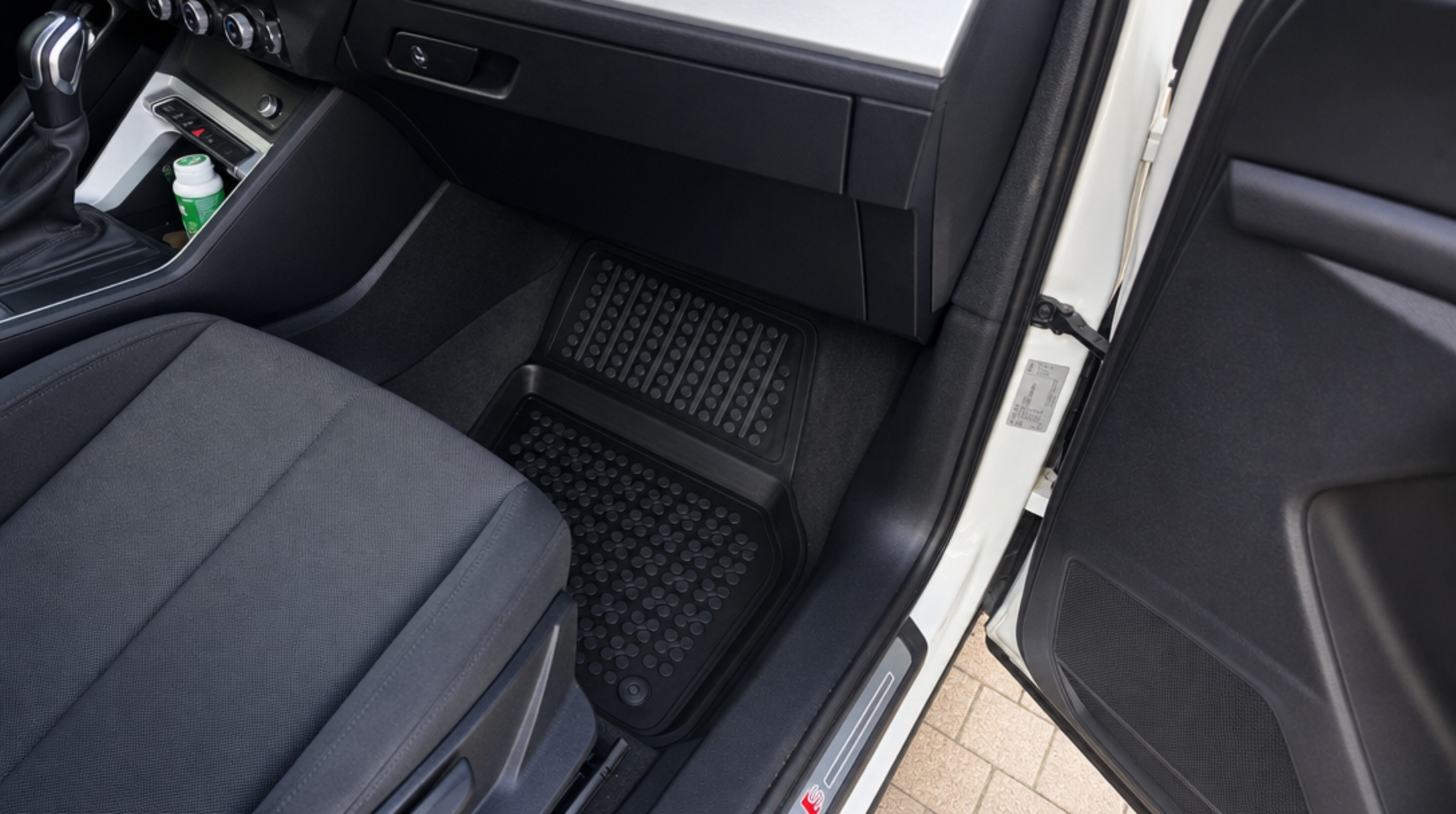 Λαστιχένια πατάκια AUDI Q3 II F3 (2018+) / Q3 Sportback (2019+) - 4τμχ., Rezaw Plast - € 90,9 Λαστιχένια πατάκια AUDI Q3 II F3 (2018+) / Q3 Sportback (2019+) - 4τμχ., Rezaw Plast
