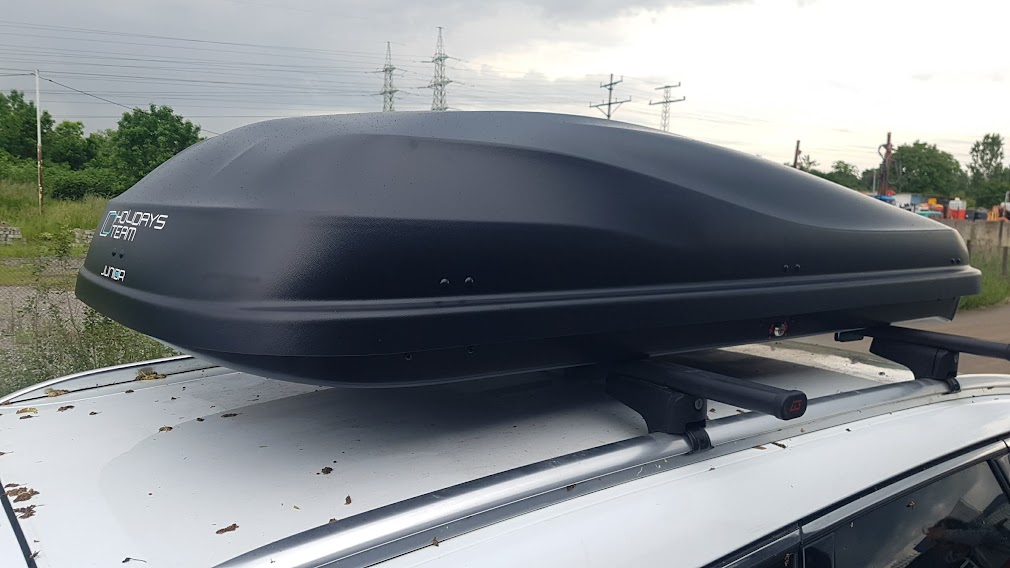 Μπαγκαζιέρα οροφής Junior Altro 200x90x41cm με διπλό άνοιγμα με κλειδί, 500 λίτρα - μαύρη - € 483,9 Μπαγκαζιέρα οροφής Junior Altro 200x90x41cm με διπλό άνοιγμα με κλειδί, 500 λίτρα - μαύρη