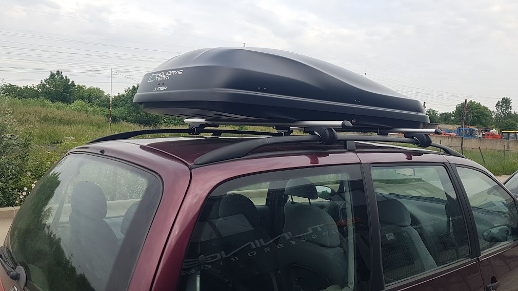 Μπαγκαζιέρα οροφής Junior Altro 200x90x41cm με διπλό άνοιγμα με κλειδί, 500 λίτρα - μαύρη - € 483,9 Μπαγκαζιέρα οροφής Junior Altro 200x90x41cm με διπλό άνοιγμα με κλειδί, 500 λίτρα - μαύρη