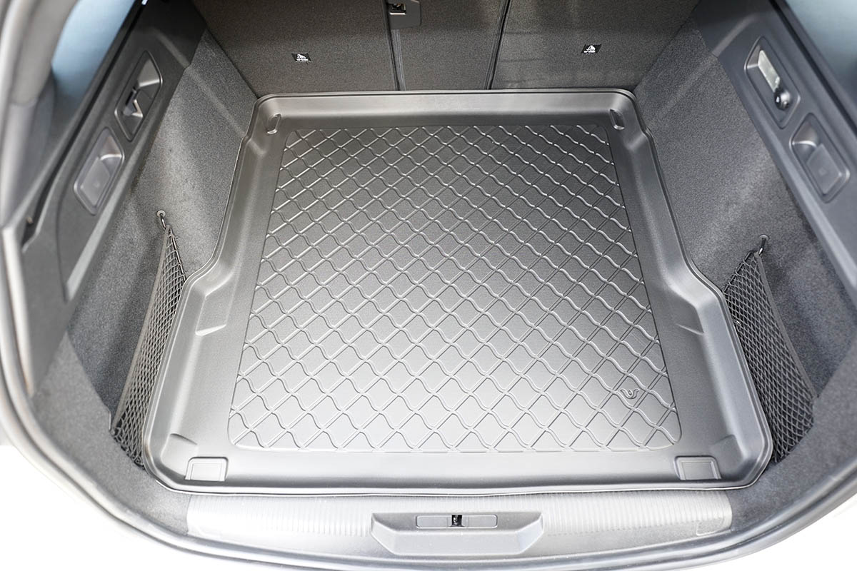 Πατάκι πορτ-μπαγκάζ Peugeot 308 combi (2021+) / Opel Astra L sports tourer (2022+); upper boot; adjustable boot floor in top position (flex floor) - 1τμχ. - € 59,9 Πατάκι πορτ-μπαγκάζ Peugeot 308 combi (2021+) / Opel Astra L sports tourer (2022+); upper boot; adjustable boot floor in top position (flex floor) - 1τμχ.