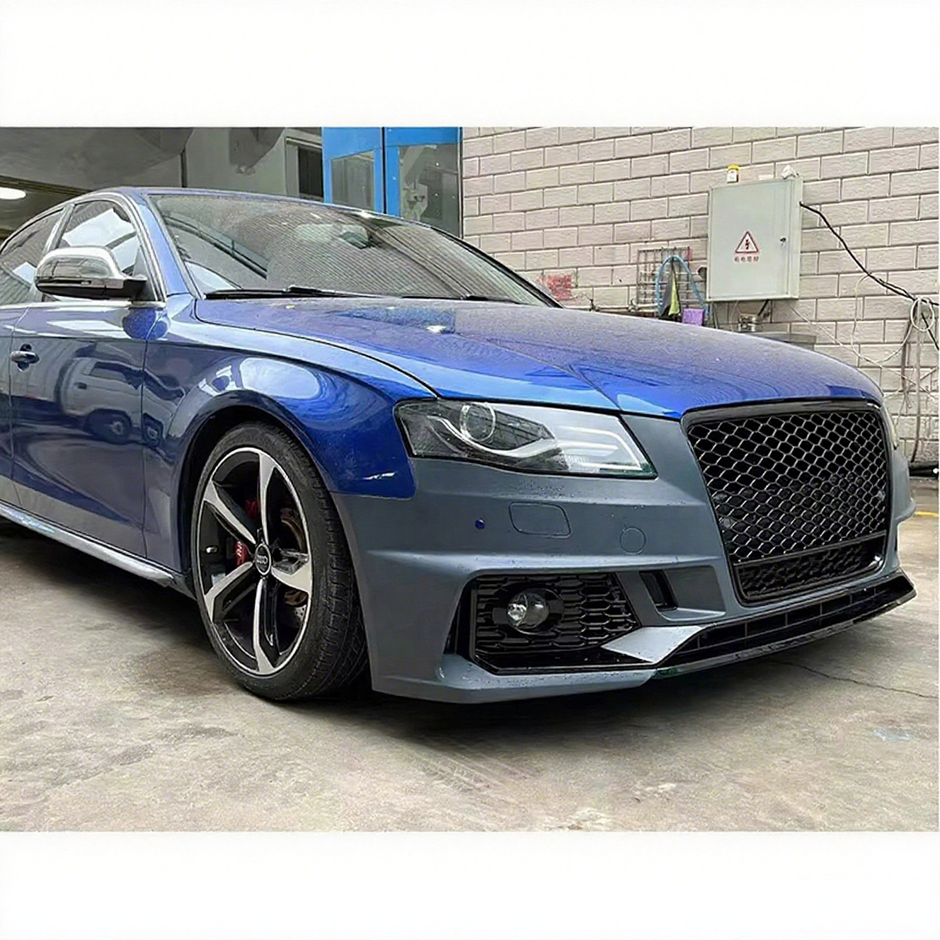 Προφυλακτήρας εμπρός Audi A4 B8 (2008-2012) μετατροπή σε Audi RS4 (2016-2019) - με ανοίγματα για parktronic - € 700,9 Προφυλακτήρας εμπρός Audi A4 B8 (2008-2012) μετατροπή σε Audi RS4 (2016-2019) - με ανοίγματα για parktronic